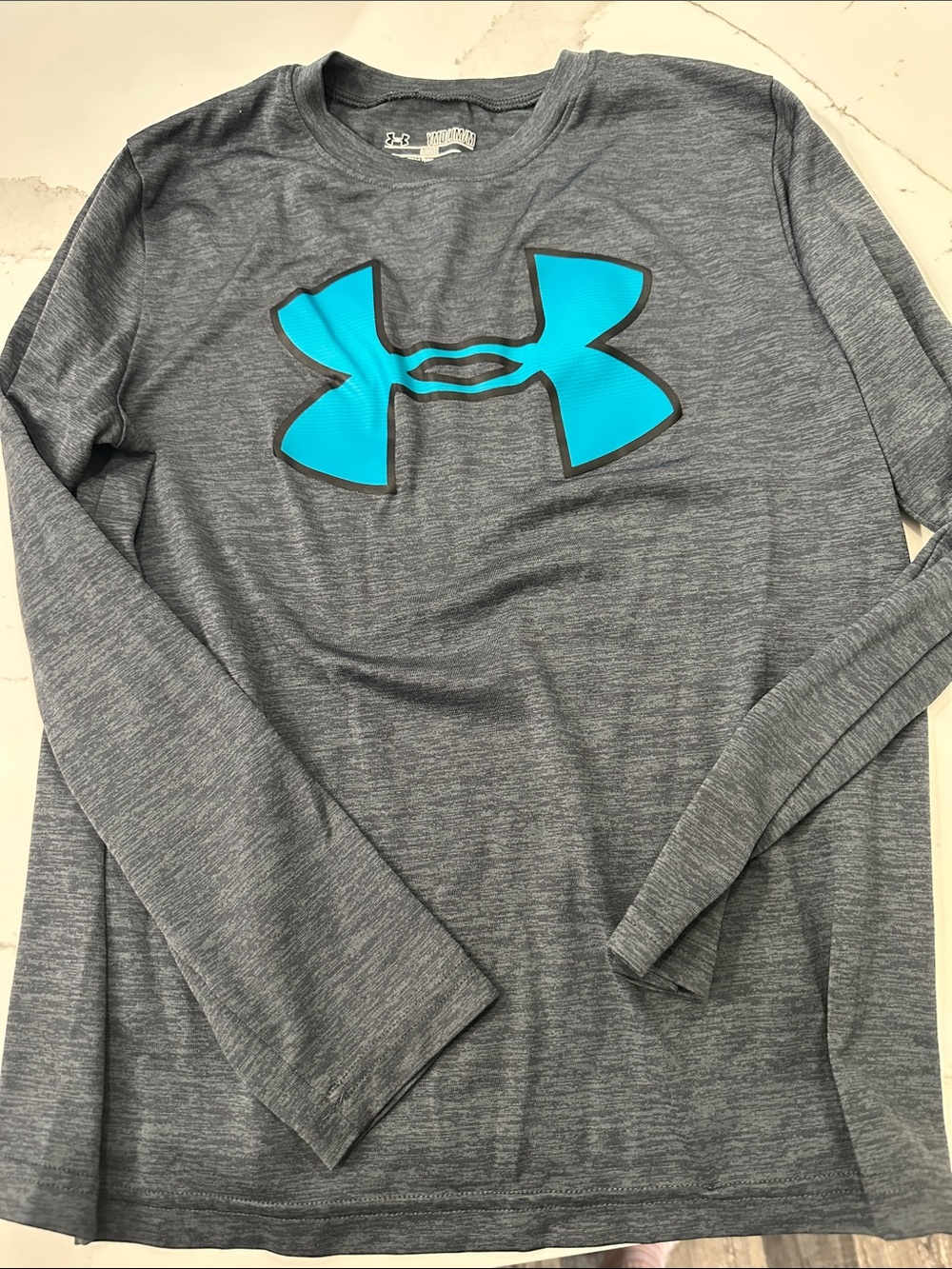 Under Armour boys YM Heather Gray Long-Sleeve Shirt with Bright Blue Logo